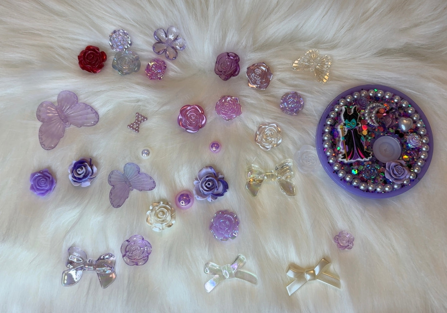 Butterflies, Roses And Bows