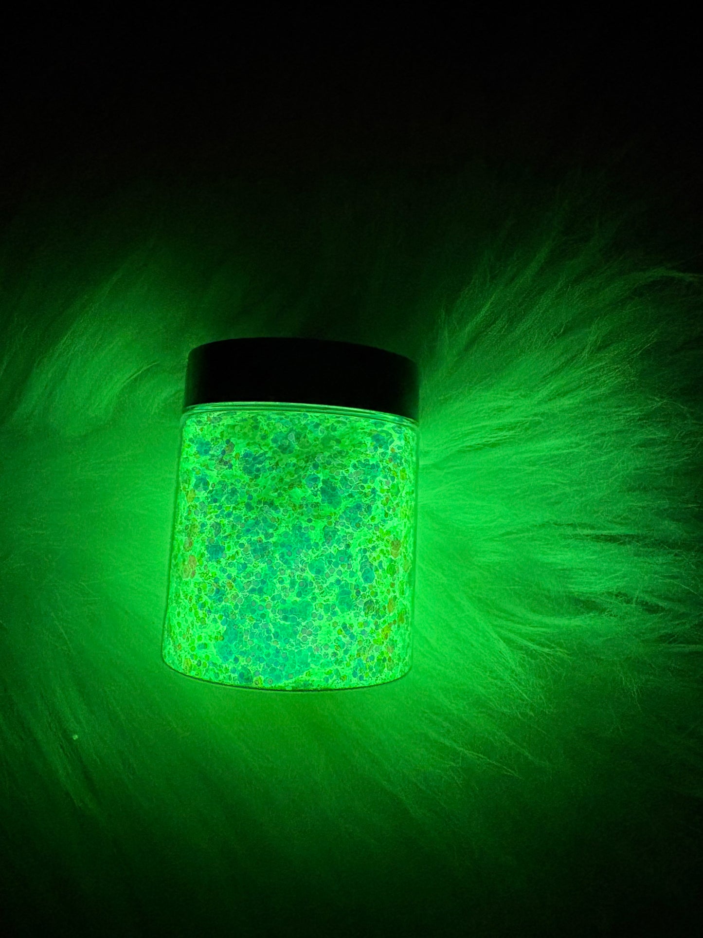 Glow In The Dark Glitter 2oz ✨Twinkle Twinkle✨